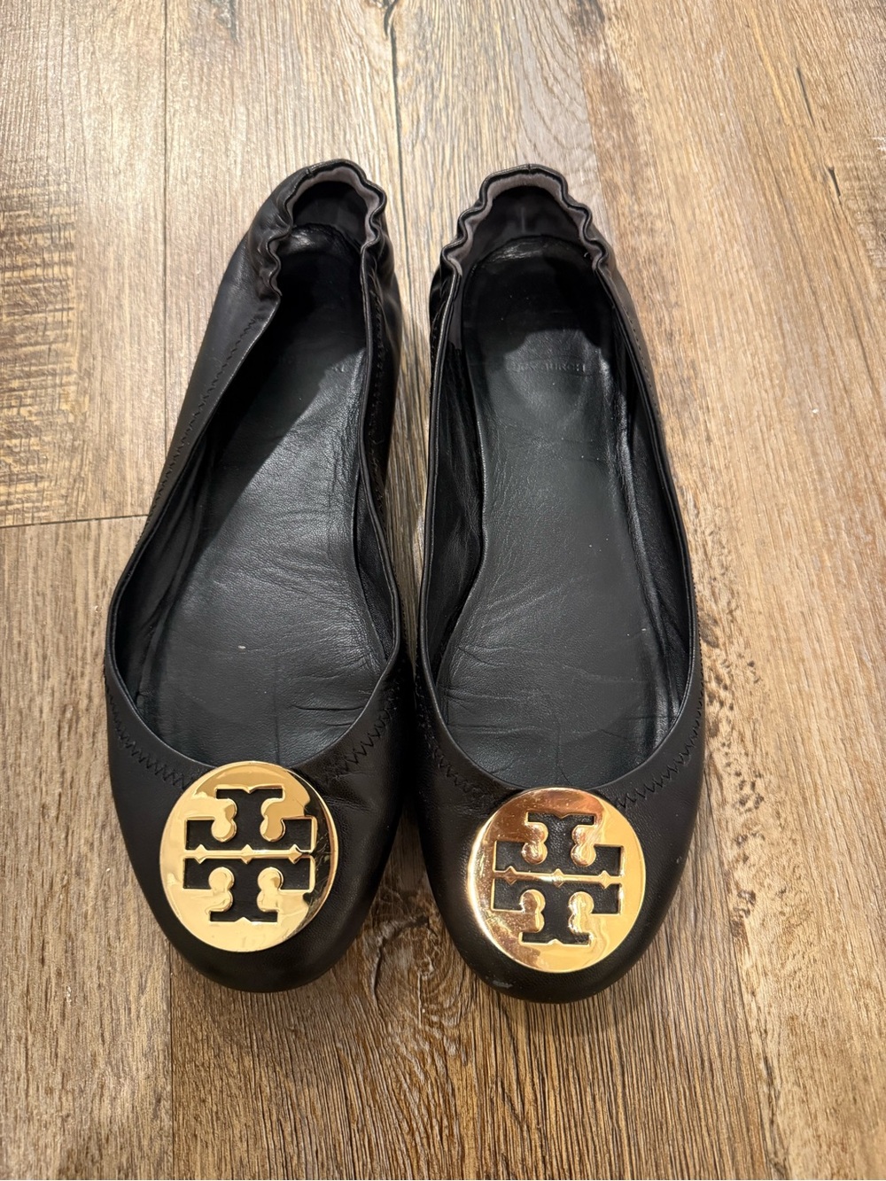 Tory Burch Black Leather Ballet Flats with Gold Logo Medallion